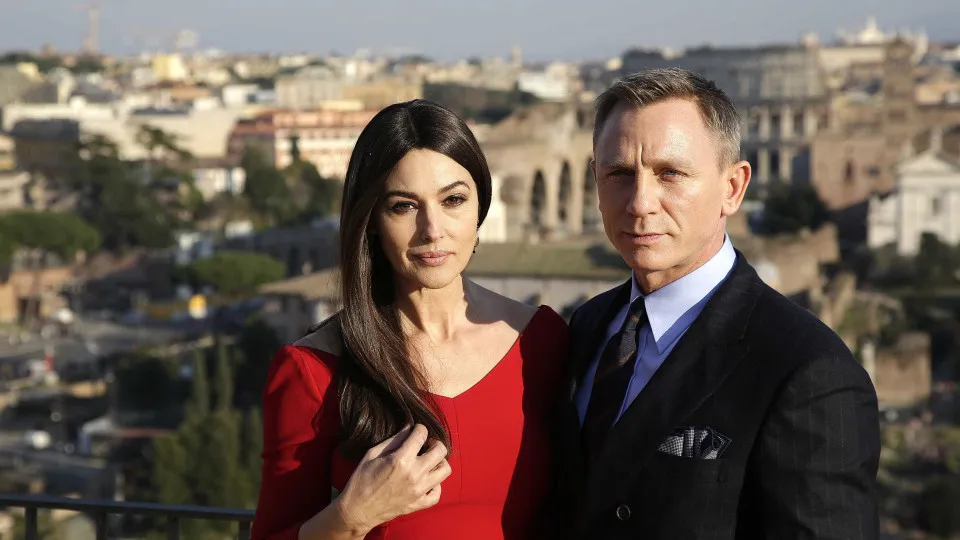 Monica Bellucci pensava que ia substituir Judi Dench em '007'