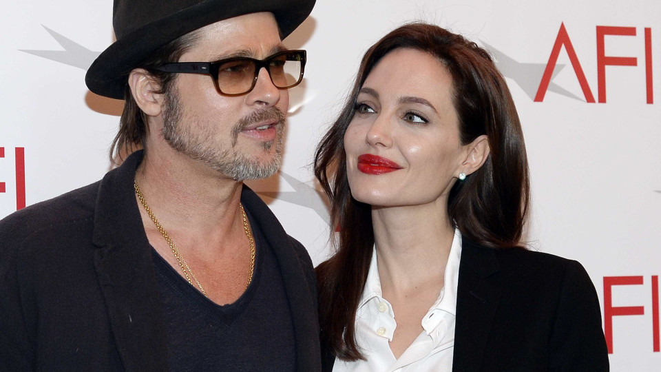 Angelina Jolie muda de nome para incluir Pitt