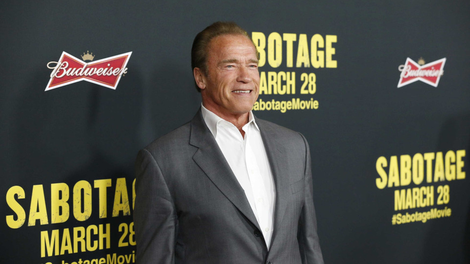 Arnold Schwarzenegger diz que robôs vão dominar o mundo