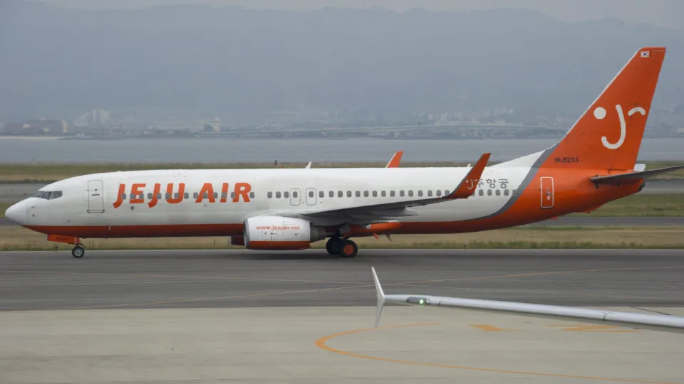 Voo da Jeju Air obrigado a regressar por problema em trem de aterragem
