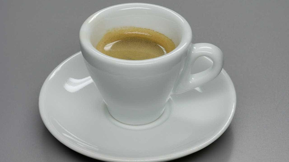 Quer beber café mas depois não dorme? Siga estes truques