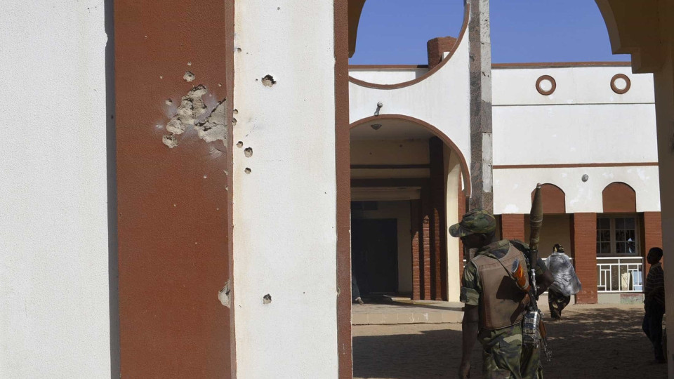Intensos combates entre forças do Chade e grupo radical islâmico Boko Haram