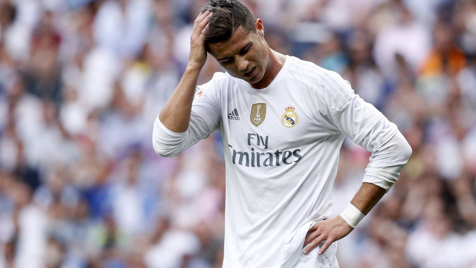 Cristiano Ronaldo foi aconselhado a ser operado