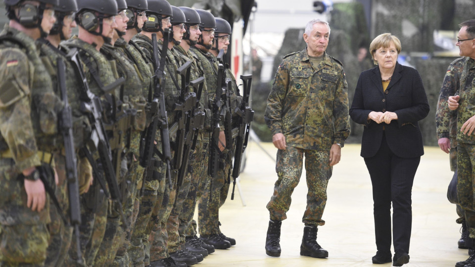 Forças armadas alemãs estão "no limite" das suas capacidades