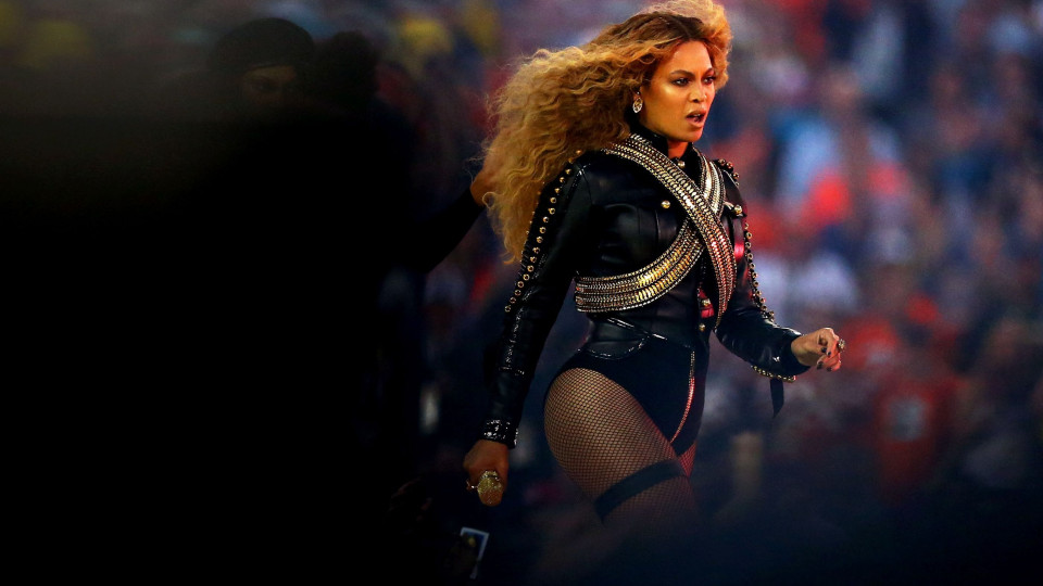 Beyoncé totalmente arrasadora no Super Bowl