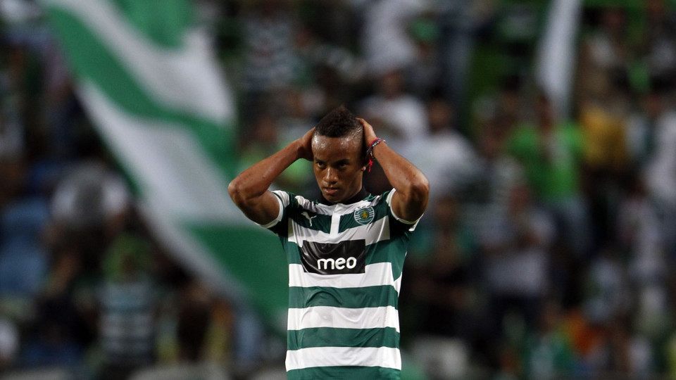 Grupo de adeptos do Sporting ameaça André Carrillo de morte