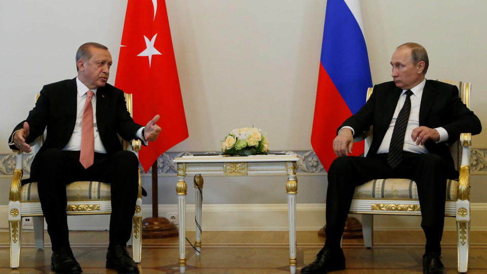 Putin e Erdogan restabelecem cooperação e empenho em resolver problemas