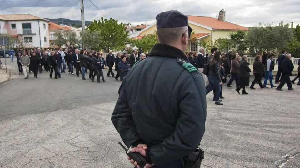 Profissionais da GNR contra Governo que os quer fazer pagar fardas