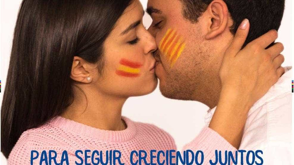 Um beijo contra a independência da Catalunha