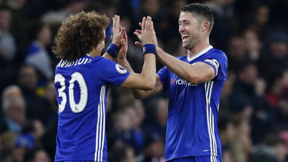 Chelsea e Tottenham dominam equipa do ano da Premier League