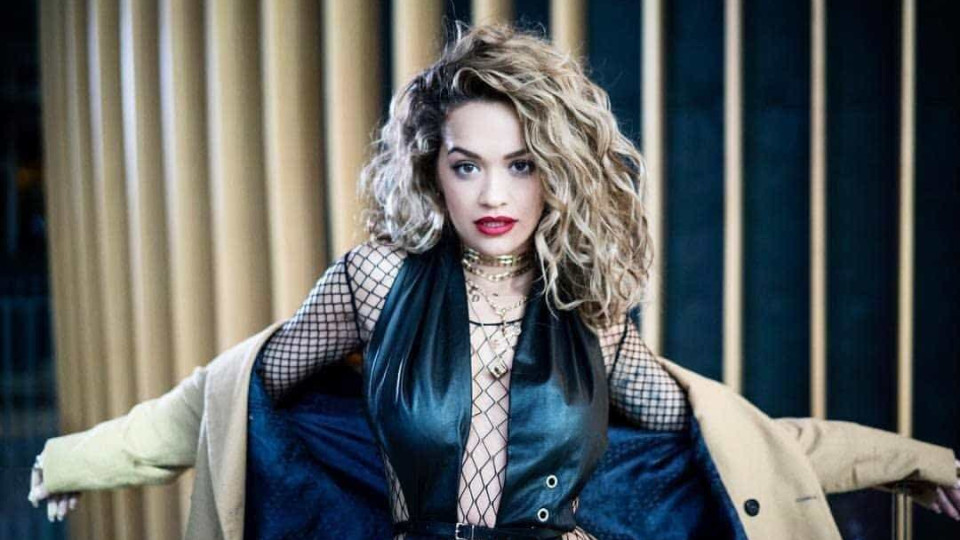 Rita Ora apresenta videoclipe da sua nova canção 'Your Song'