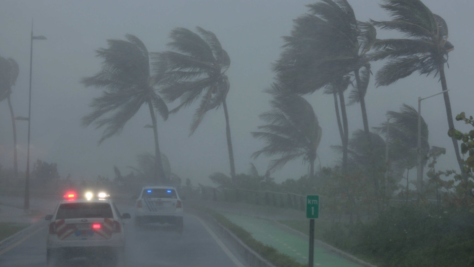 Quatro turistas portugueses retirados de Cayo Coco devido ao furacão Irma