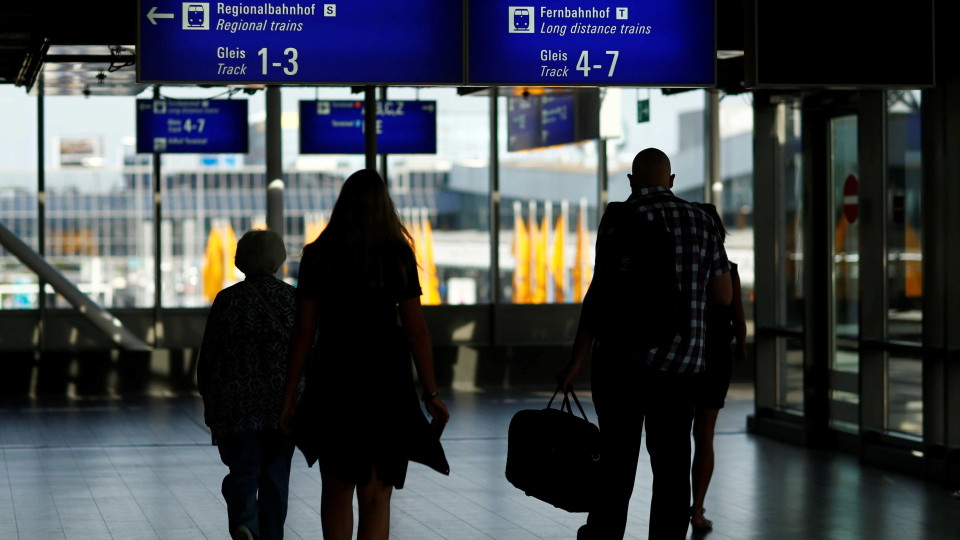 Frankfurt: Ataque com gás no aeroporto deixa várias pessoas indispostas