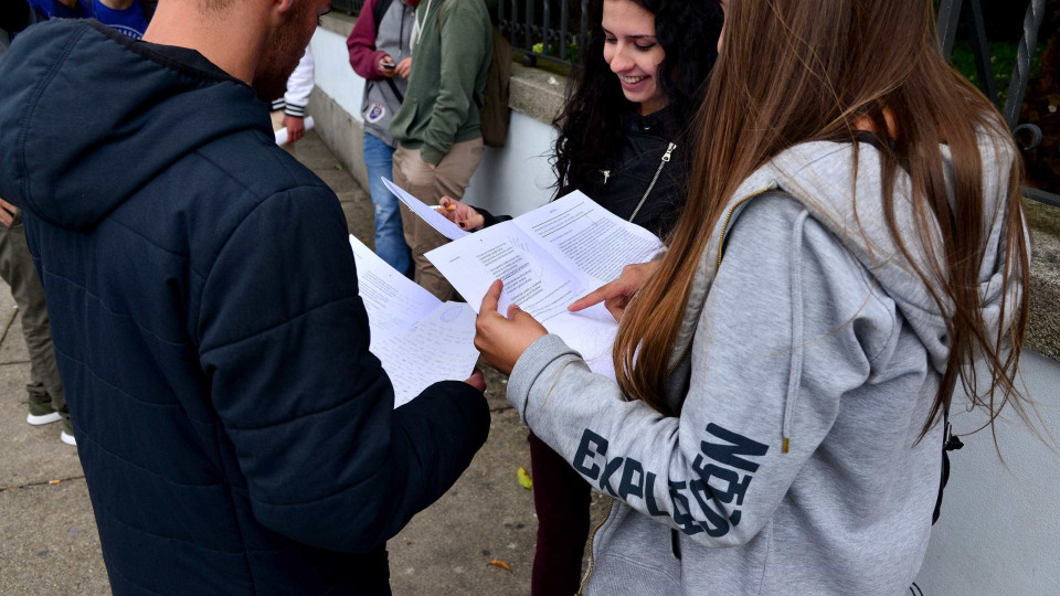 Lista de colocações ao Ensino Superior que já circula na internet é falsa