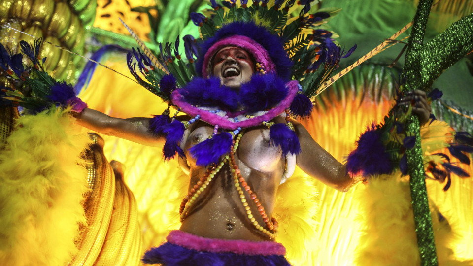 Carnaval do Rio de atrai 1,5 milhões de turistas e 875 milhões de euros