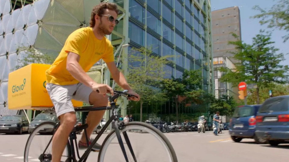 Do que precisa? A Glovo entrega-lhe o que quiser, onde quiser