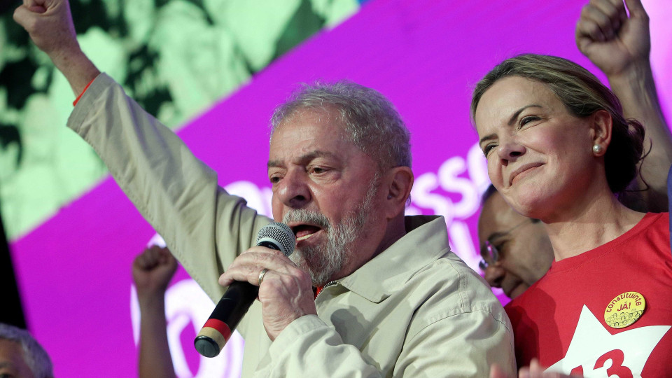 Lula não vai ser preso, pelo menos, nas duas próximas semanas