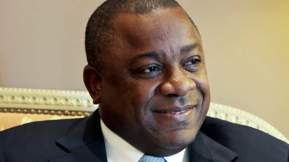 Portugal/Angola: Cooperação bilateral mantém-se, cimeira adiada - ministro angolano