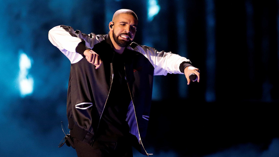 Drake bate recorde e é 'rei' nos serviços de streaming