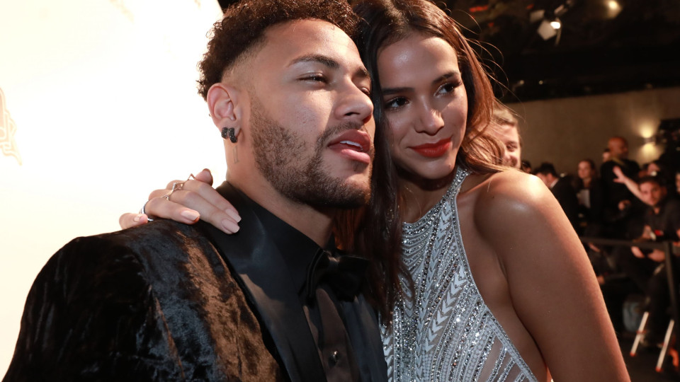 Bruna Marquezine emociona fãs com texto dedicado a Neymar