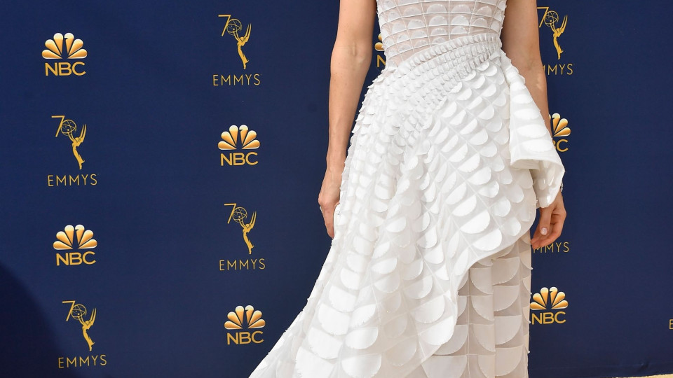 "Fotografia de uma mulher ressacada": O pós-Emmys de Jessica Biel