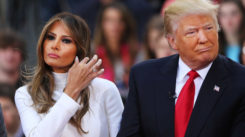 Sósia de Melania a fazer striptease na Sala Oval? Vídeo gera polémica