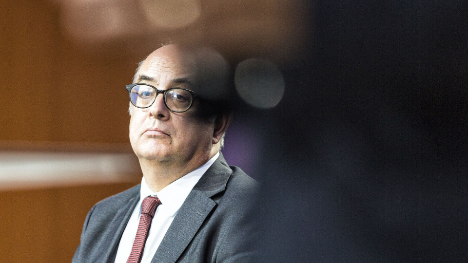 Azeredo ouvido? MP "fará todas as diligências que considerar necessárias"