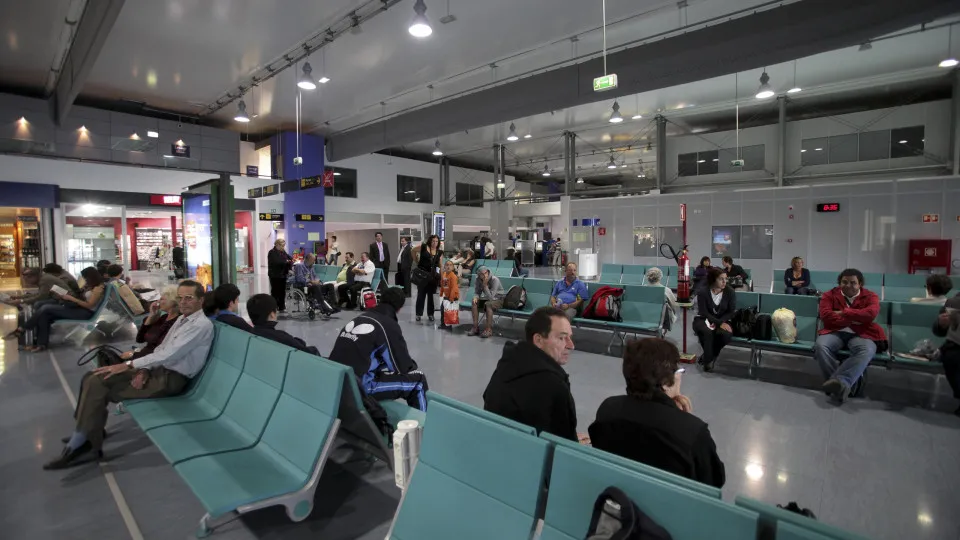 Obras do terminal 2 do aeroporto de Lisboa concluídas em outubro
