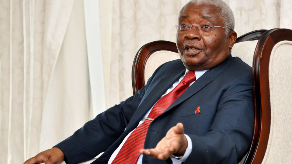 Advogado de Guebuza diz desconhecer eventual mandado sobre ex-presidente