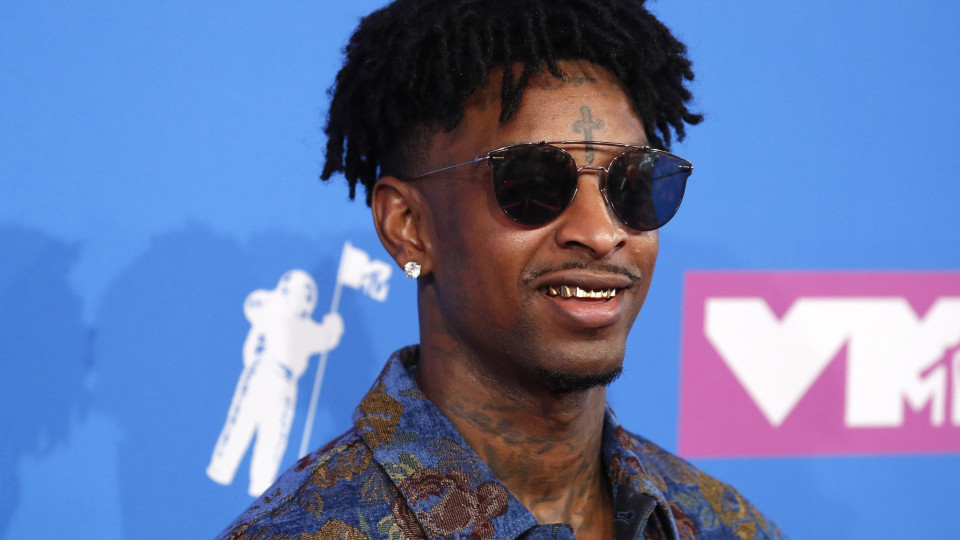 Rapper 21 Savage detido por polícia de imigração nos EUA