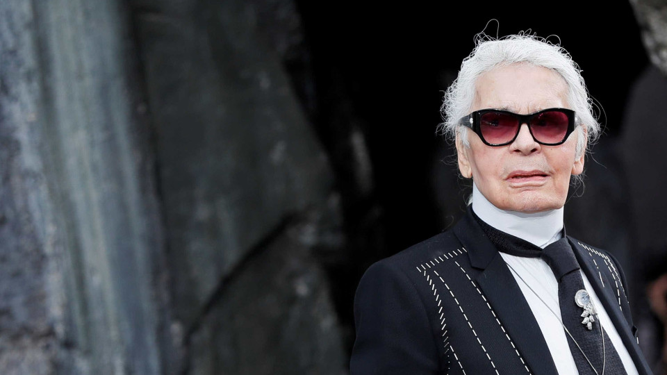 A vida e carreira do icónico Karl Lagerfeld, o 'kaiser da moda'