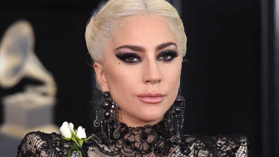 Confirma-se: Chegou ao fim o noivado de Lady Gaga e Christian Carino