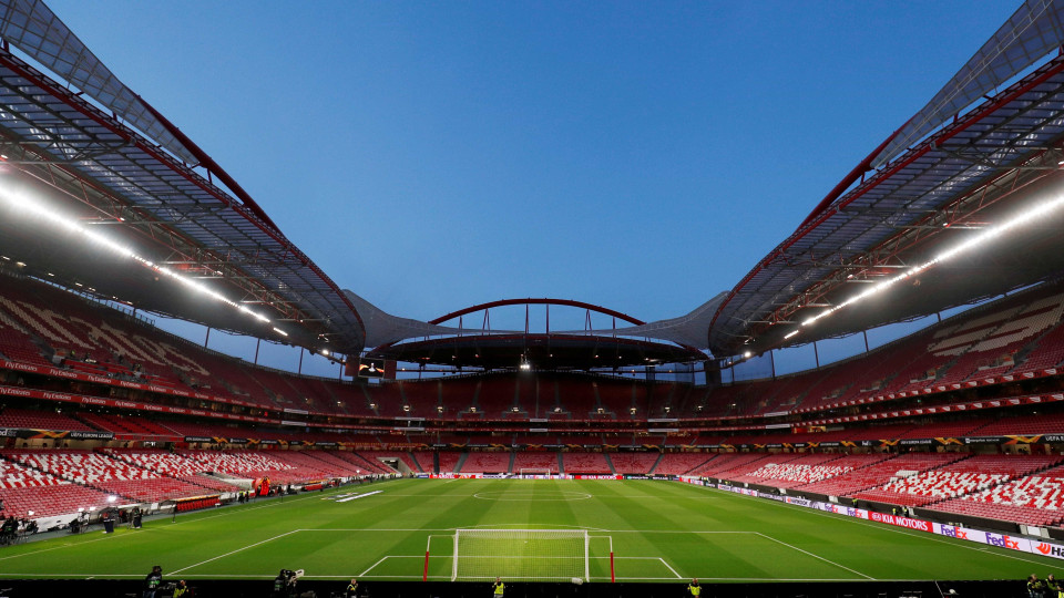 Benfica enumera erros de arbitragem "graves" em jogos do FC Porto