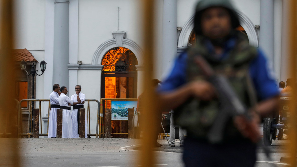Igrejas no Sri Lanka vão celebrar missas no domingo sob alta vigilância