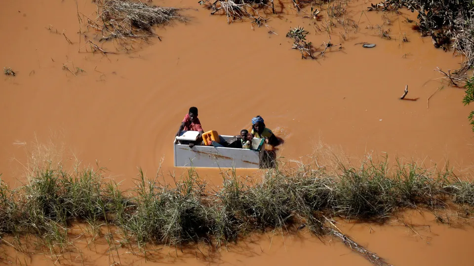 Ciclone Idai já fez mais de 280 mortos só em Moçambique. Apoio a chegar