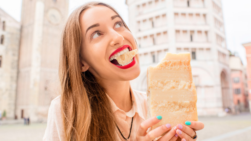 Comer queijo pode ajudá-lo a viver mais, garante um novo estudo