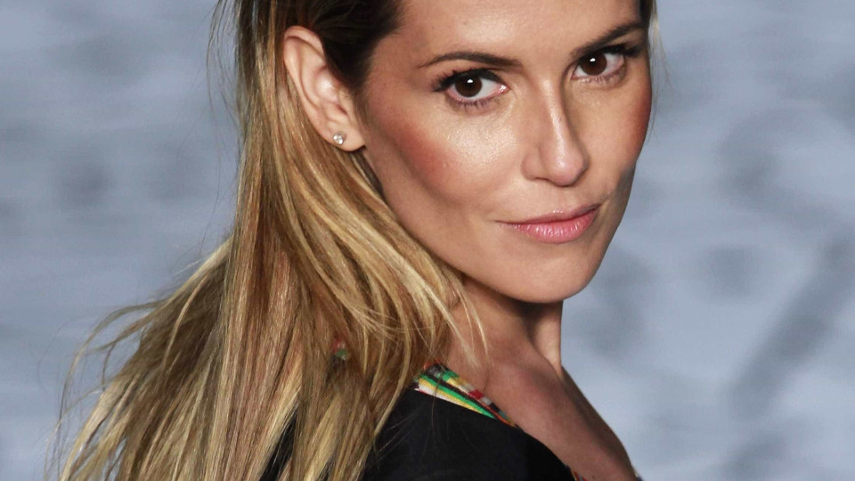 Deborah Secco hospitalizada e sem previsão de alta