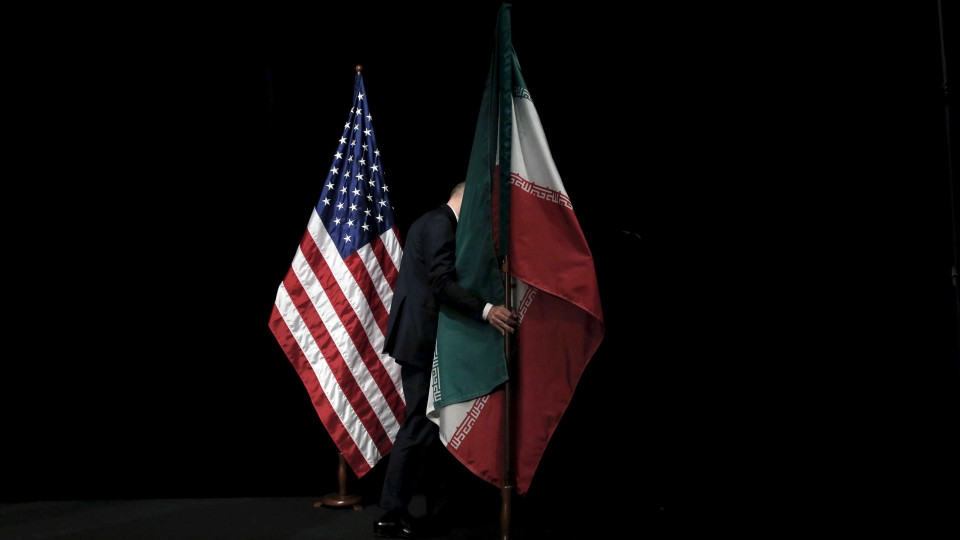 Reunião tenta salvar acordo sobre nuclear iraniano "em estado crítico"