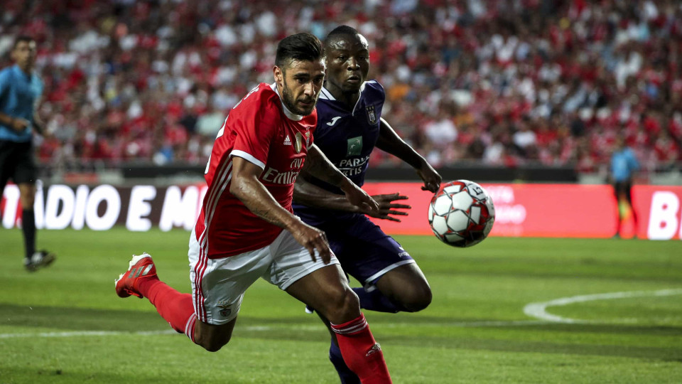 Benfica e Boca Juniors com acordo fechado por Salvio