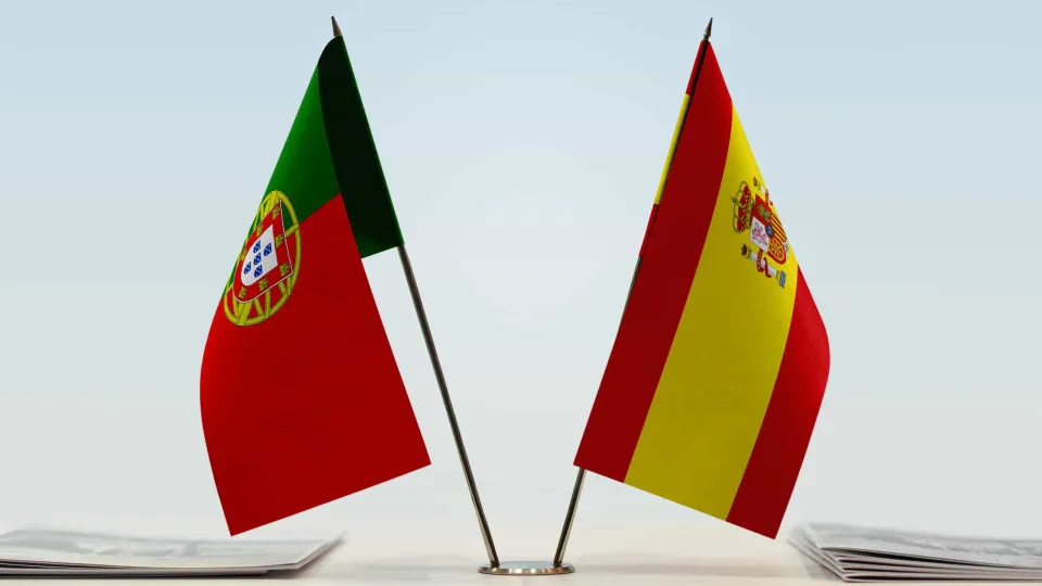 O que nos distingue dos espanhóis, segundo 'nuestros hermanos'?