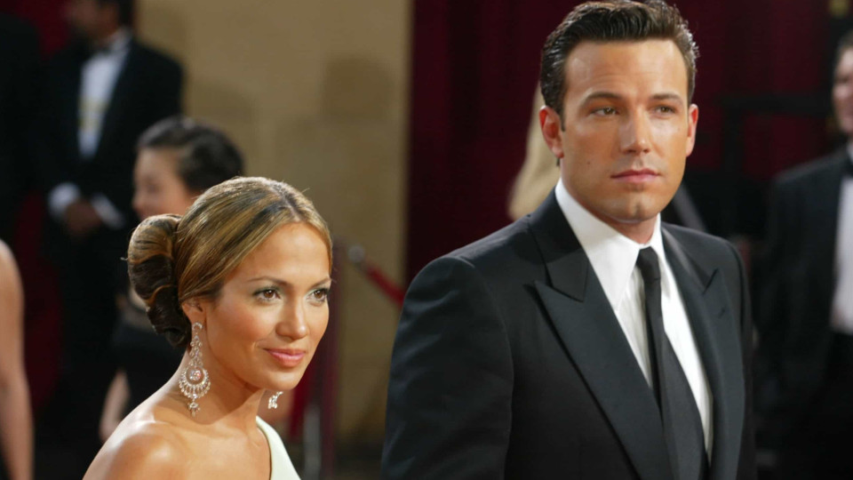 Ben Affleck revela que mantém o contacto com a ex-noiva, Jennifer Lopez