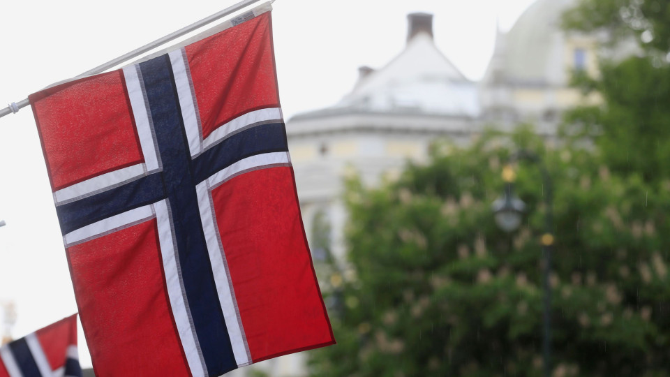 Covid-19: Noruega prolonga medidas até 13 de abril