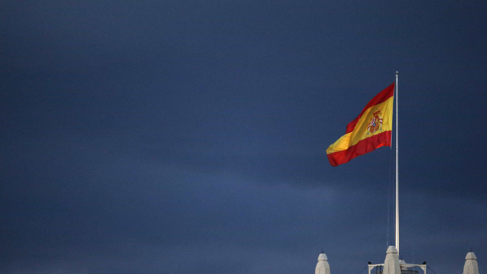 Espanha ultrapassa os 2 mil mortos. Há mais de 33 mil infetados