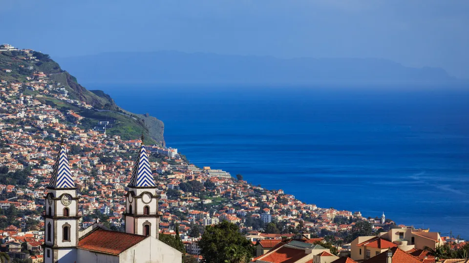 Governo da Madeira declara quarentena obigatória para quem chega