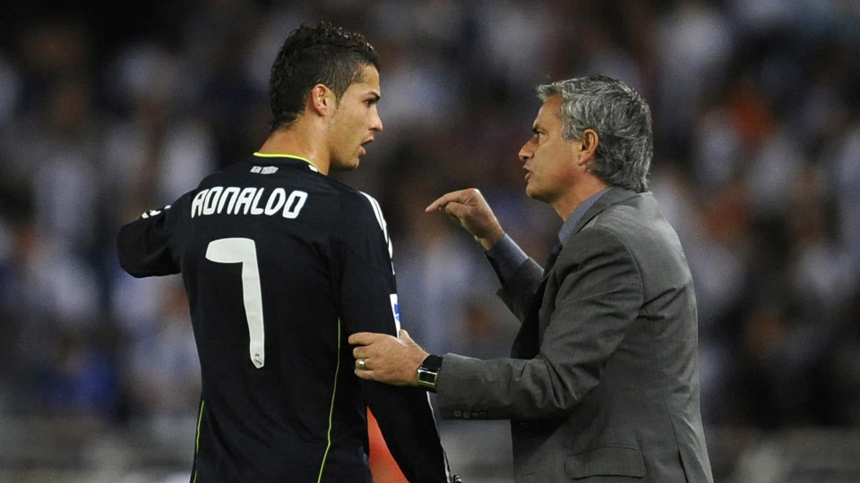 Mourinho 'finta' pergunta sobre CR7: "Lembro-me de Callejón, Granero..."