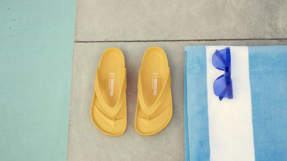 Birkenstock tem modelos coloridos para o verão