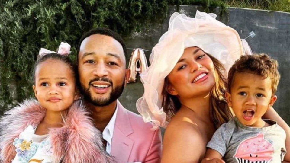 John Legend e Chrissy Teigen vão ser pais pela terceira vez