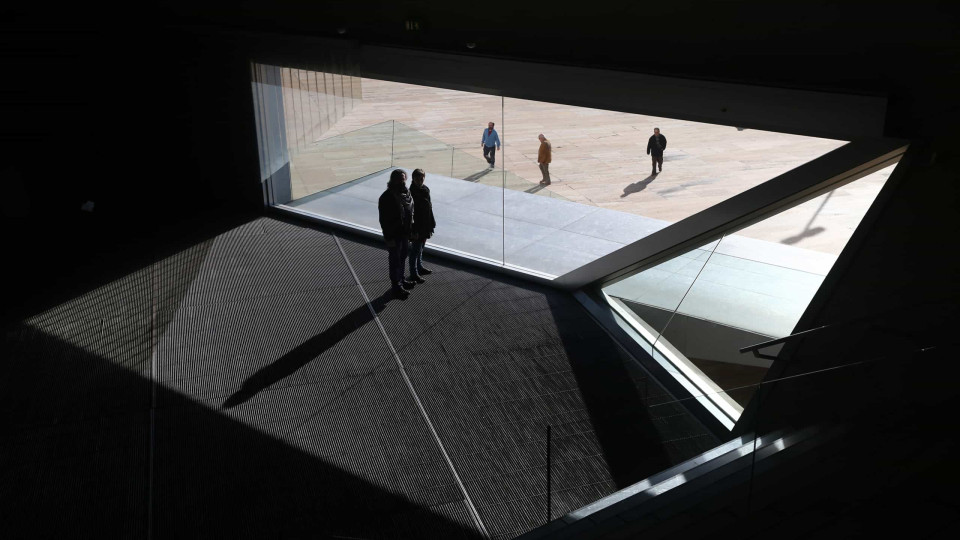 Casa da Música diz que 7 dos 10 prestadores de serviço vão ter contratos