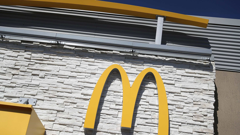 Lucro da McDonald's cai 44% no primeiro semestre