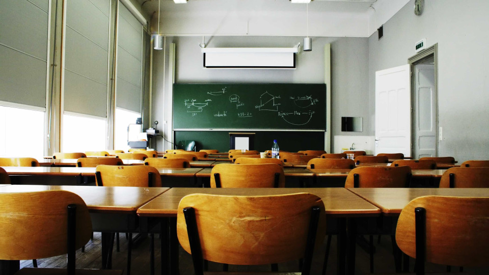 Governo da Madeira diz que não há falta de professores nas escolas